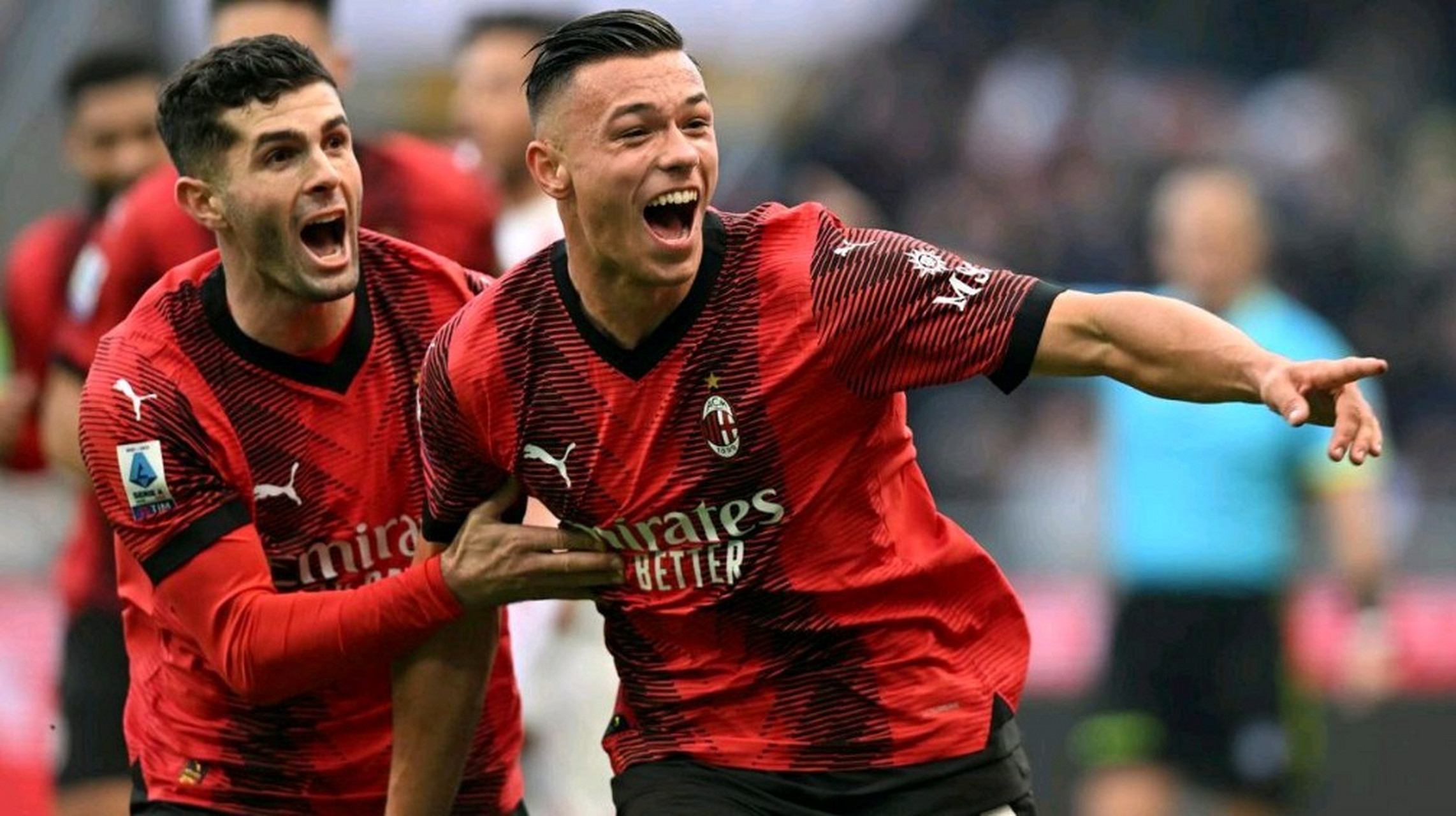 包含罗马主力前锋进球，助球队取得关键胜利的词条