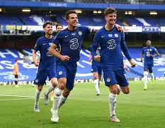 关于切尔西战胜热刺，孔蒂连胜南安普敦的信息