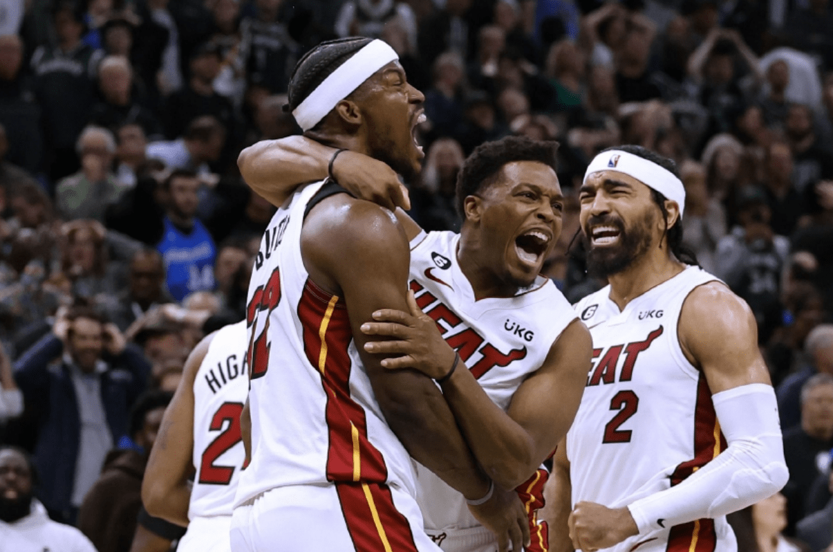 雄鹿大胜热火，稳占东部前列的简单介绍