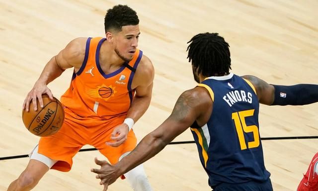 关于天津队力克爵士，布克带队取胜的信息