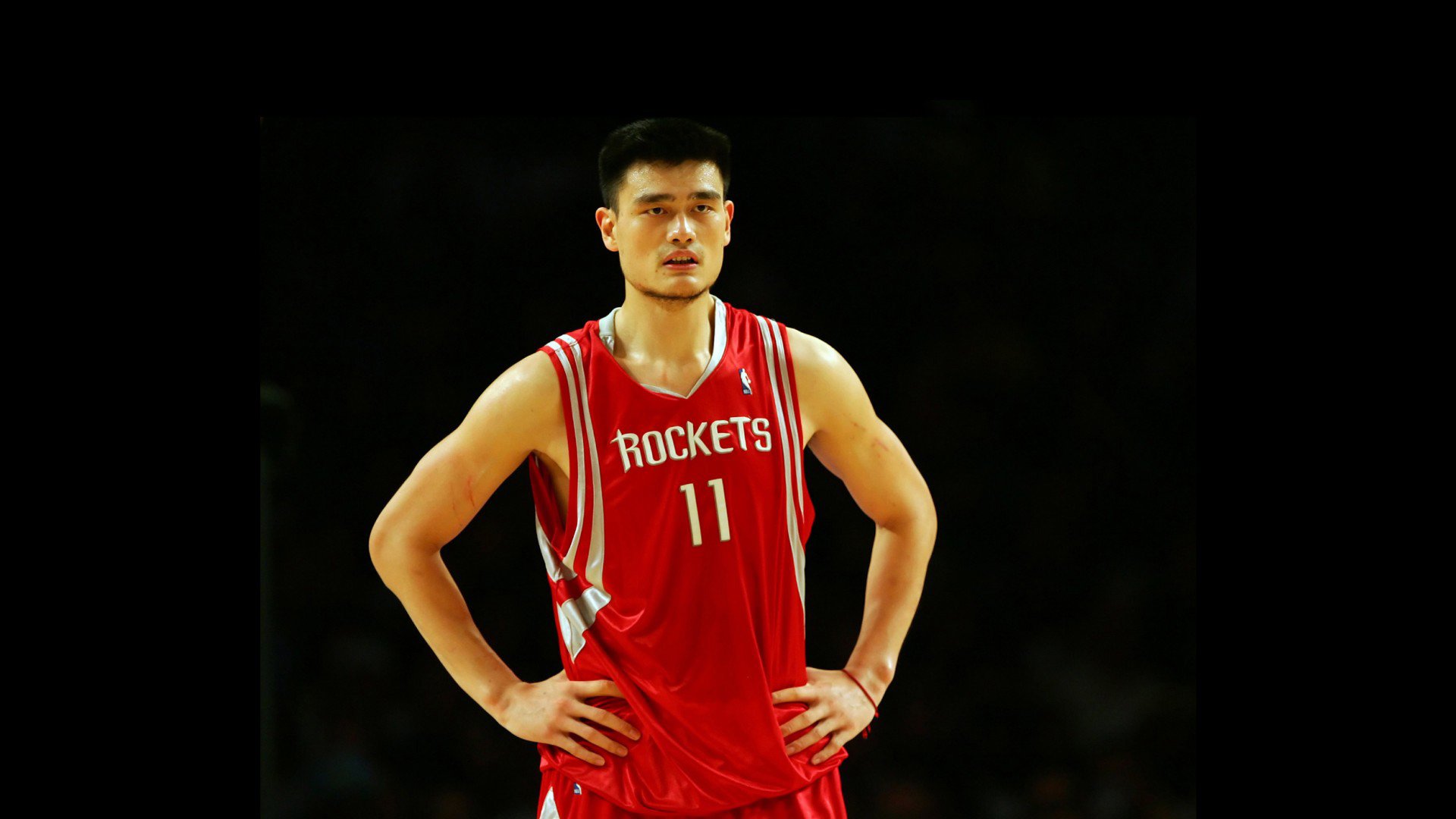 当足球撞破次元壁，本泽马NBA季后赛接管比赛，加拿大一波带走利物浦